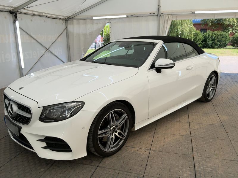Mercedes-Benz E-Klasse E 200 AMG Line — zdjęcie 1