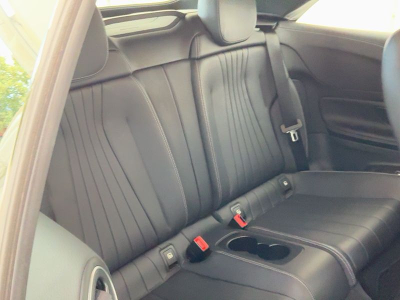 Mercedes-Benz E-Klasse E 200 AMG Line — zdjęcie 14