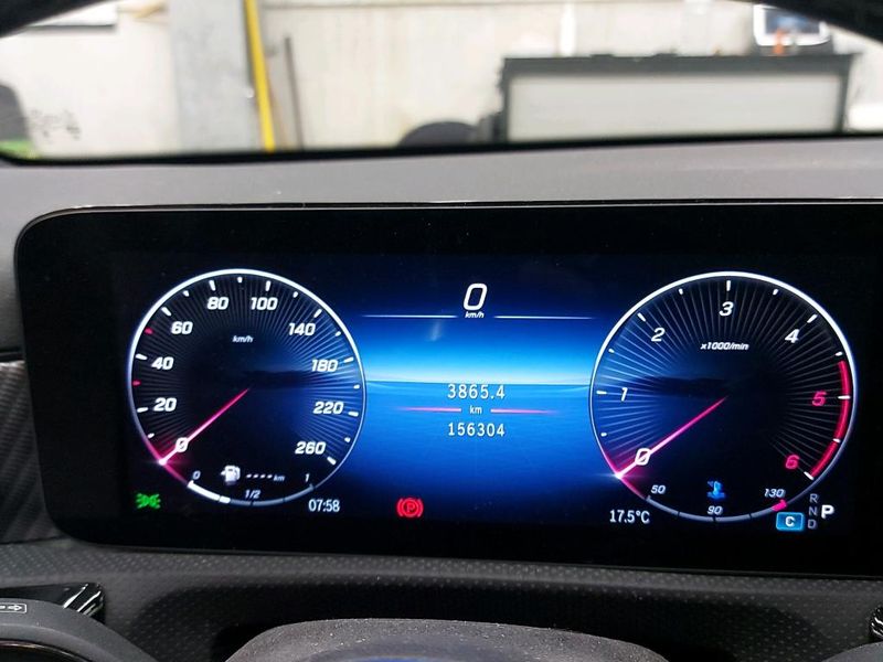 Mercedes-Benz A-Klasse A 180 d Progressive — zdjęcie 6