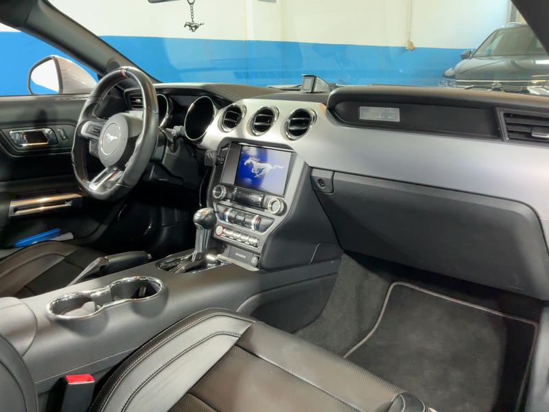 Ford Mustang 5.0 Ti-VCT V8 GT — zdjęcie 12