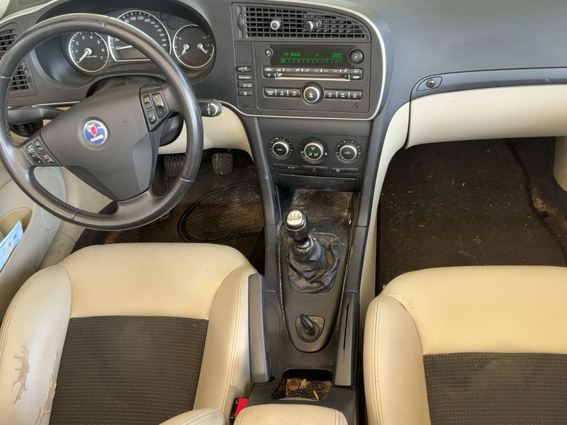 Saab 9-3 2.0 T Linear — zdjęcie 12