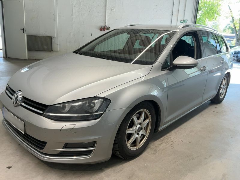 Volkswagen Golf VII 2.0 TDI Highline BlueMotion Tech — zdjęcie 1