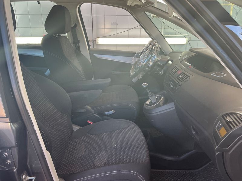 Citroen C4 Grand Picasso 1.6 HDi Collection — zdjęcie 3