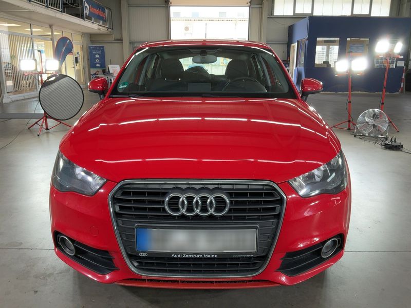 Audi A1 Sportback 1.6 TDI Ambition — zdjęcie 9