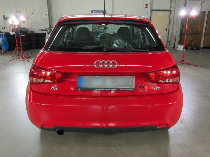 Audi A1 Sportback 1.6 TDI Ambition — zdjęcie 5