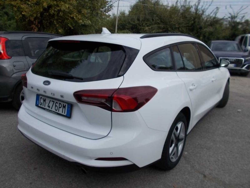 Ford Focus 1.5 TDCi EcoBlue Business — zdjęcie 52
