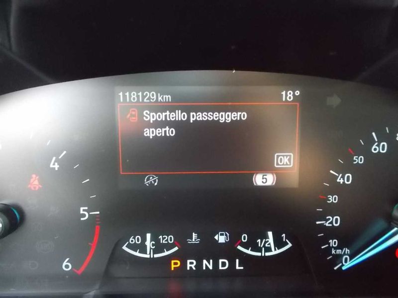 Ford Focus 1.5 TDCi EcoBlue Business — zdjęcie 29