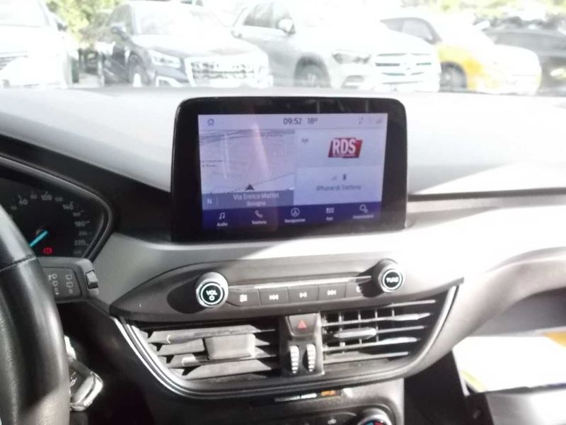 Ford Focus 1.5 TDCi EcoBlue Business — zdjęcie 28