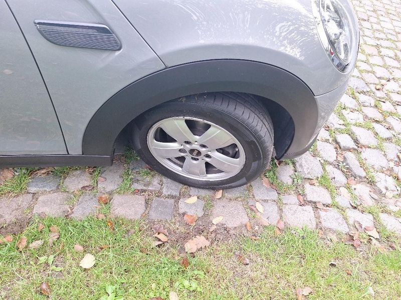 MINI Cooper Essential Trim — zdjęcie 49