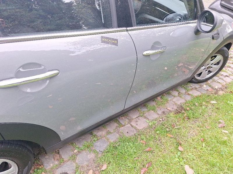 MINI Cooper Essential Trim — zdjęcie 43