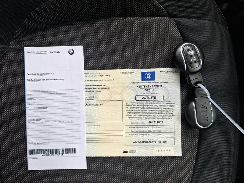 MINI Cooper Essential Trim — zdjęcie 8