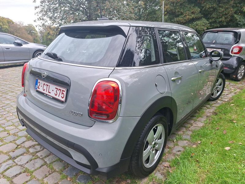 MINI Cooper Essential Trim — zdjęcie 5