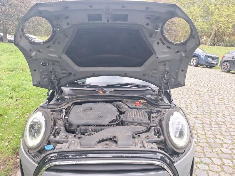 MINI Cooper Essential Trim — zdjęcie 21