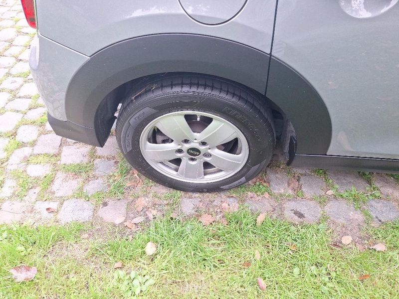 MINI Cooper Essential Trim — zdjęcie 45