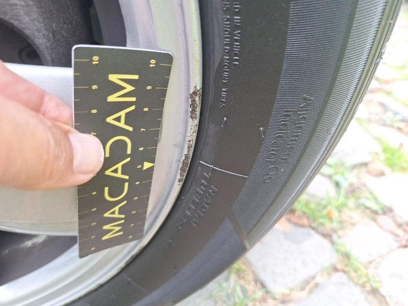 MINI Cooper Essential Trim — zdjęcie 52