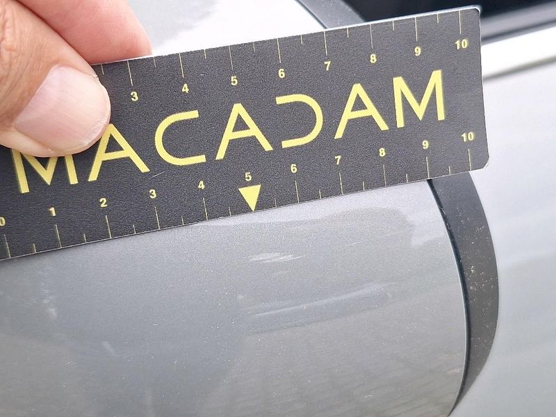 MINI Cooper Essential Trim — zdjęcie 31
