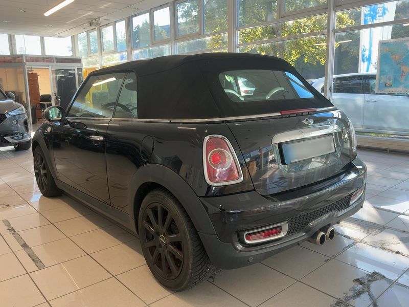 MINI Cabrio Cooper S — zdjęcie 3