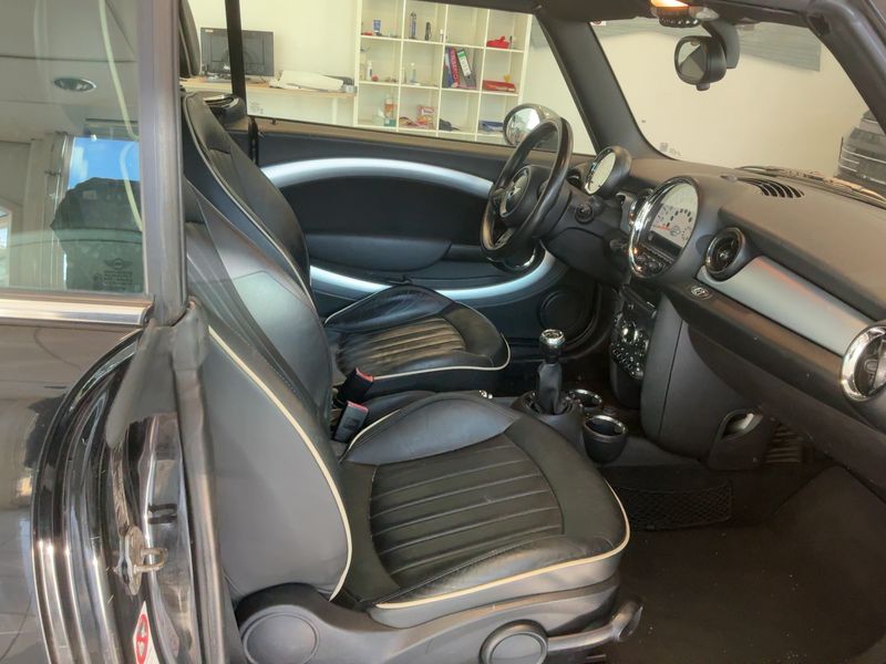 MINI Cabrio Cooper S — zdjęcie 11