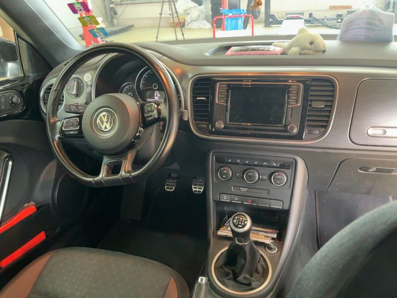Volkswagen Beetle 1.2 TSI Allstar BlueMotion Tech — zdjęcie 12