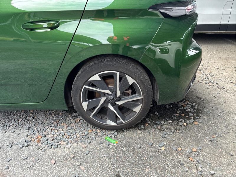 Peugeot 308 1.2 PureTech Allure — zdjęcie 37
