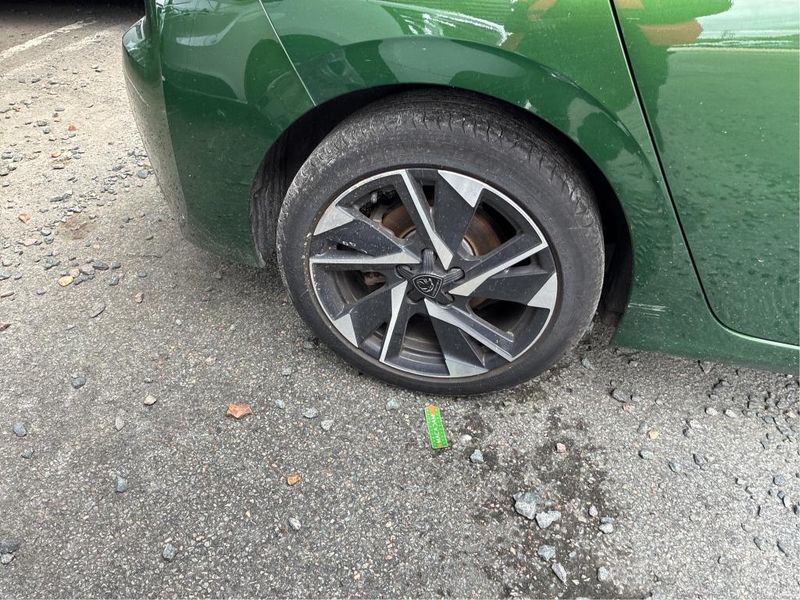 Peugeot 308 1.2 PureTech Allure — zdjęcie 29