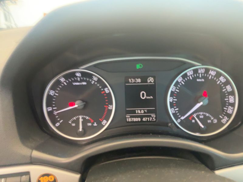 Skoda Octavia 1.4 TSI Ambition — zdjęcie 4