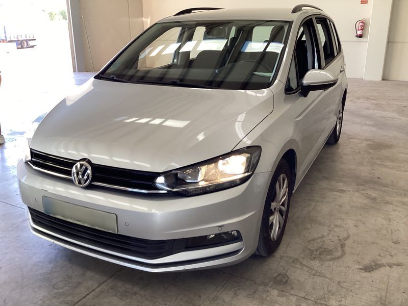 Volkswagen Touran 1.2 TSI Edition BlueMotion Tech — zdjęcie 1