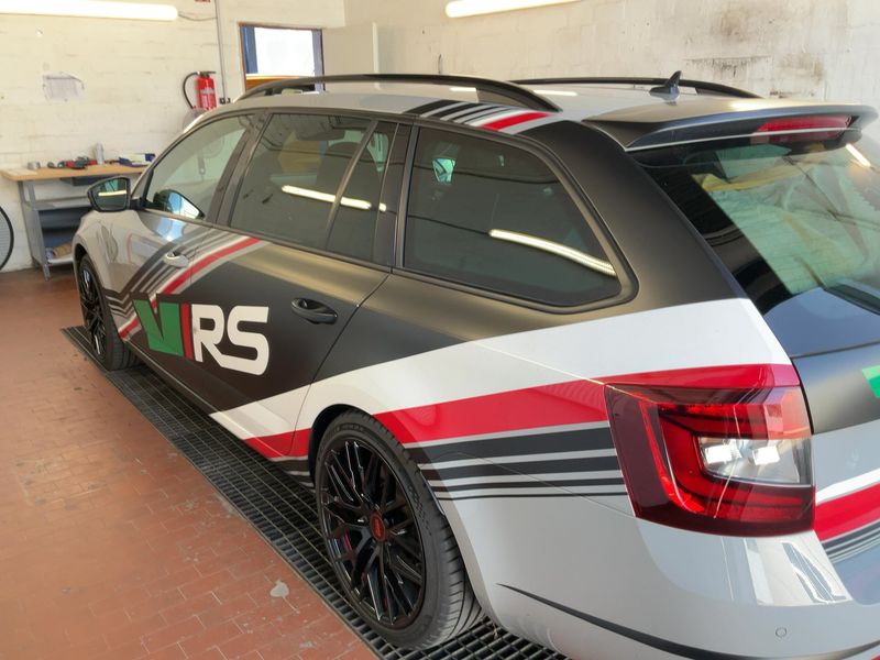 Skoda Octavia 2.0 TSI RS 245 — zdjęcie 3