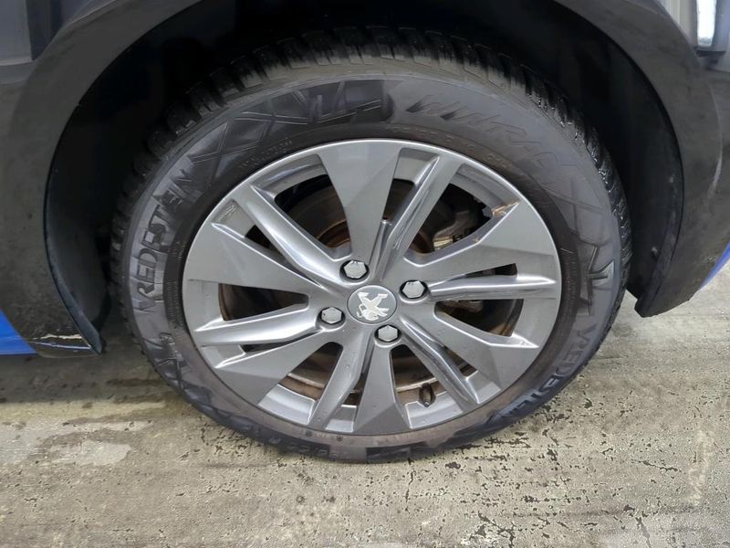 Peugeot 208 electric drive 100 kW Active Pack — zdjęcie 14