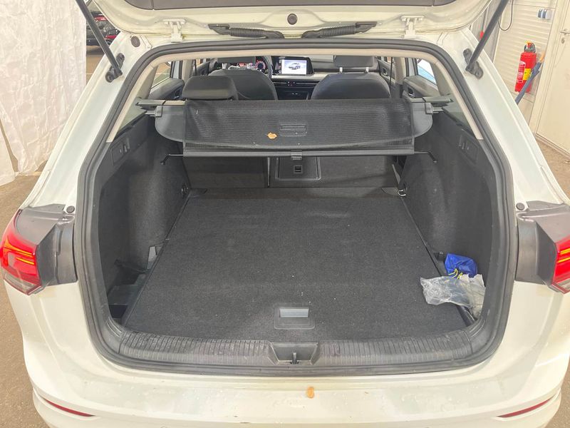 Volkswagen Golf VIII 2.0 TDI Life — zdjęcie 5