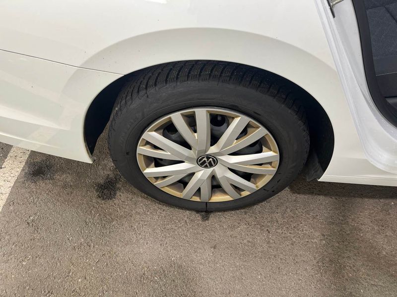 Volkswagen Golf VIII 2.0 TDI Life — zdjęcie 10