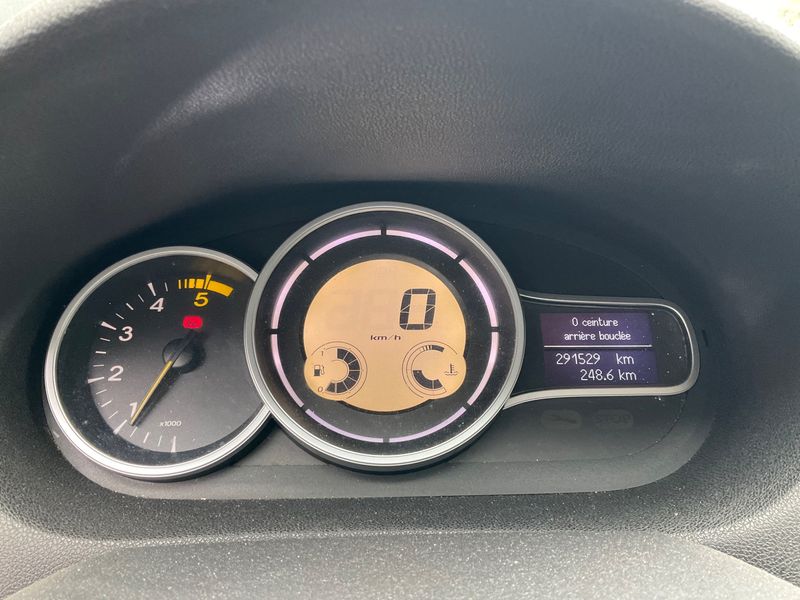 Renault Megane 1.5 dCi — zdjęcie 4