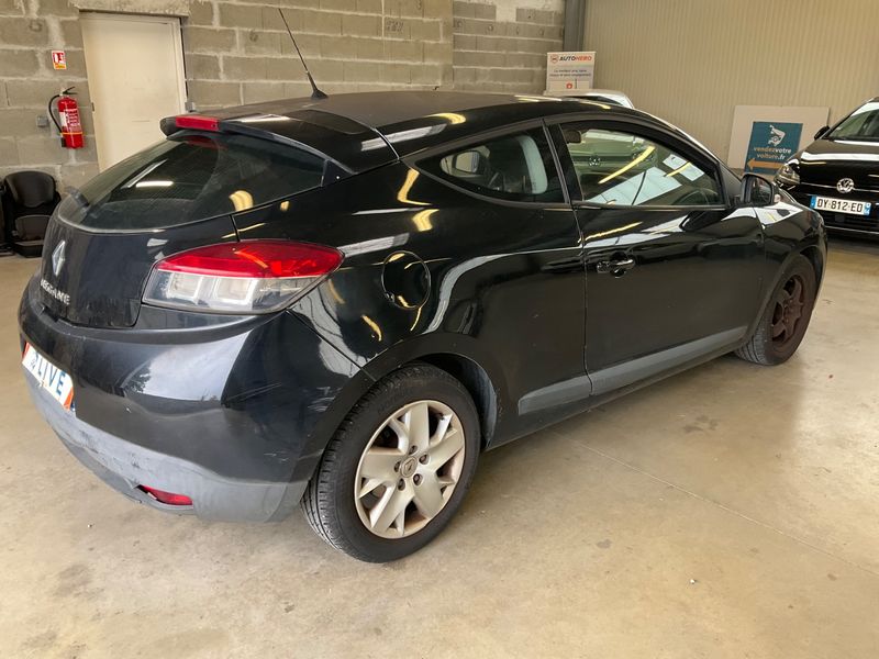 Renault Megane 1.5 dCi — zdjęcie 2