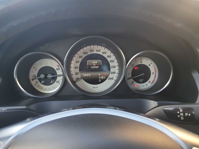 Mercedes-Benz E-Klasse E 350 d BlueTEC — zdjęcie 12