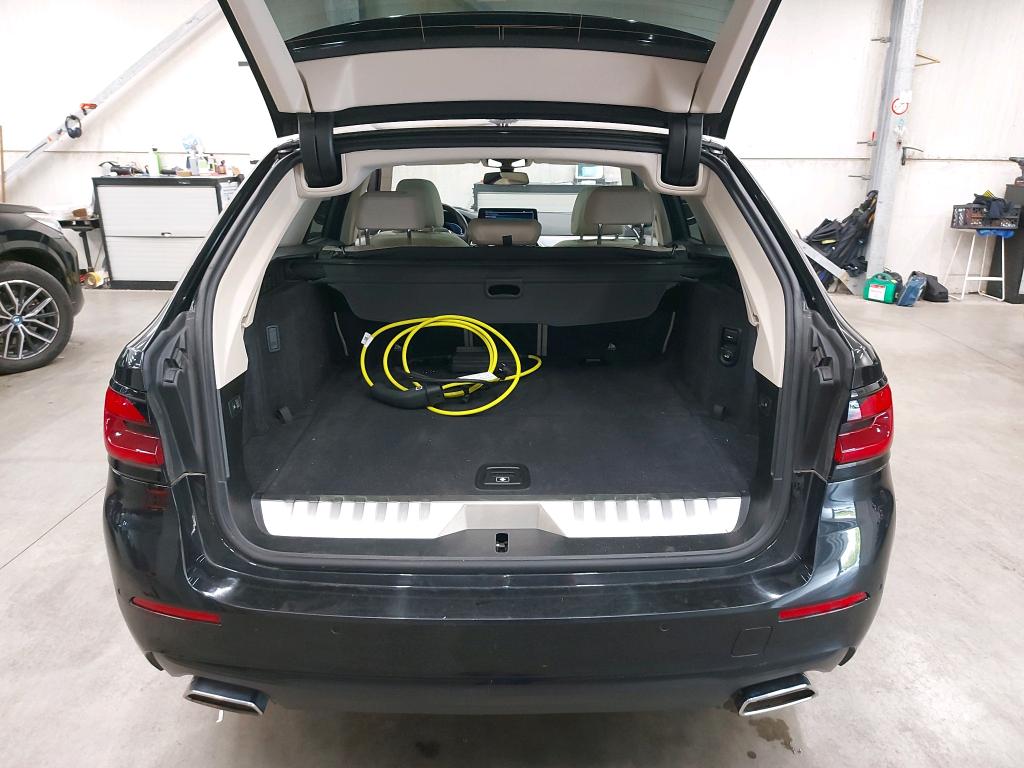 BMW 5er 530e xDrive — zdjęcie 4