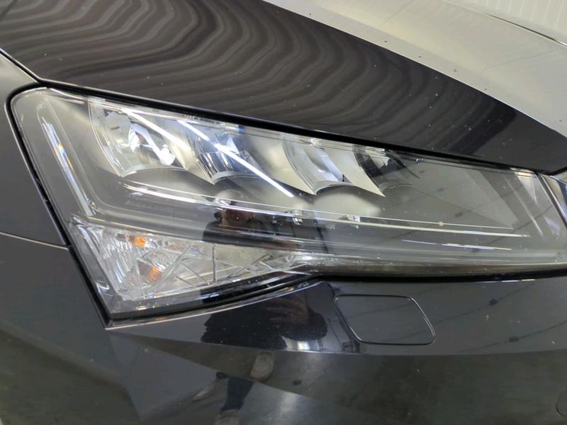 Skoda Superb 1.4 Plug-in Hybrid Style iV — zdjęcie 16