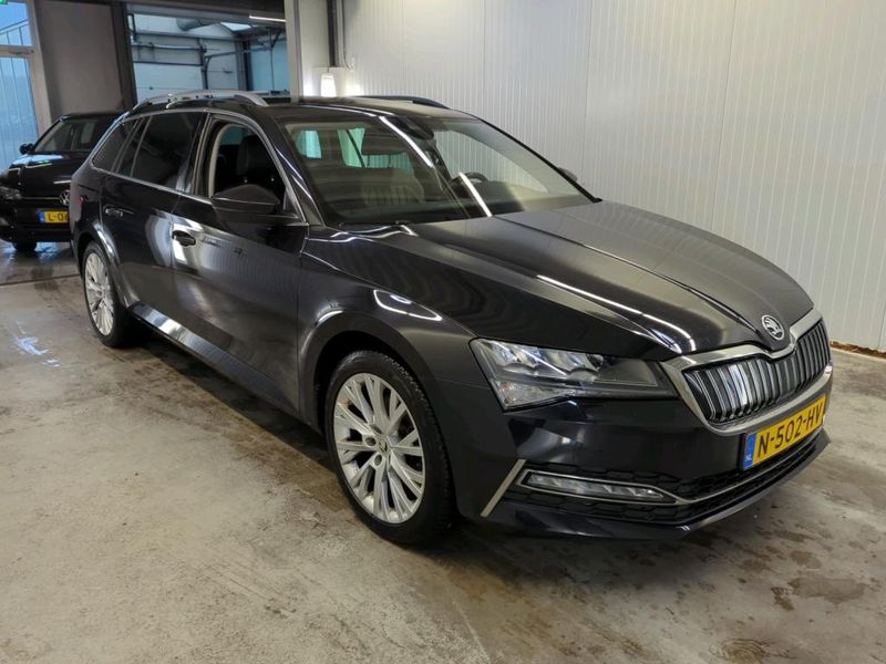 Skoda Superb 1.4 Plug-in Hybrid Style iV — zdjęcie 2