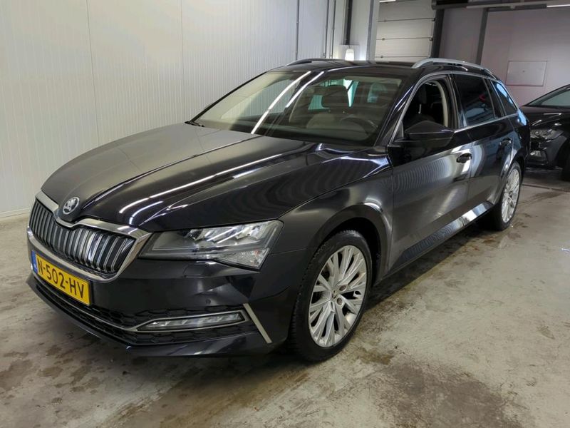 Skoda Superb 1.4 Plug-in Hybrid Style iV — zdjęcie 1