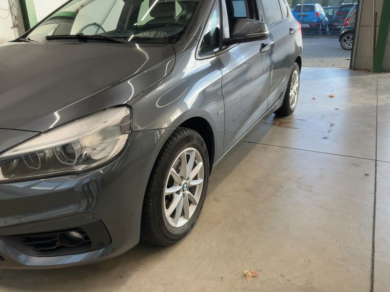 BMW 2er 218d Active Tourer Sport Line — zdjęcie 2