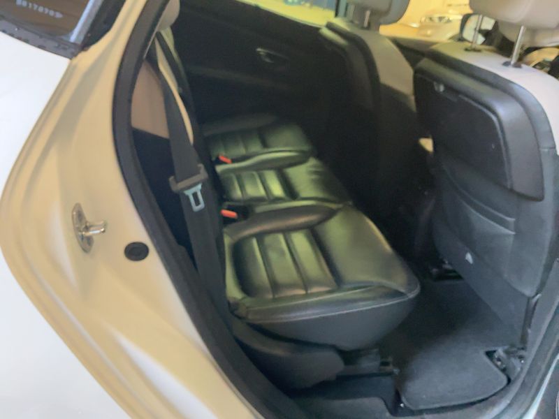 Renault Scenic 1.6 dCi Energy Initiale Paris — zdjęcie 14
