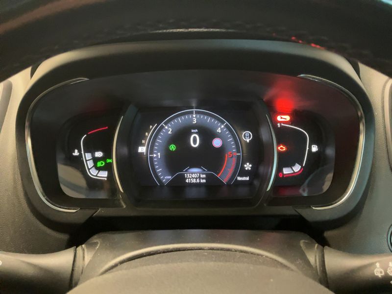 Renault Scenic 1.6 dCi Energy Initiale Paris — zdjęcie 13