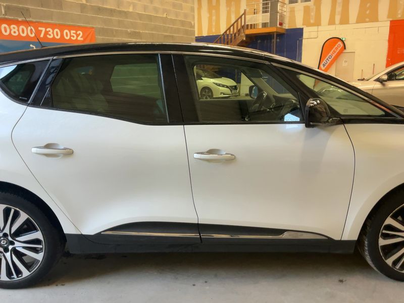Renault Scenic 1.6 dCi Energy Initiale Paris — zdjęcie 7