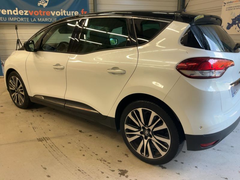 Renault Scenic 1.6 dCi Energy Initiale Paris — zdjęcie 3