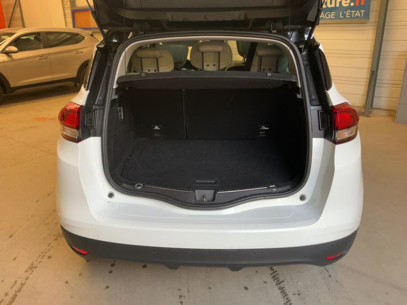 Renault Scenic 1.6 dCi Energy Initiale Paris — zdjęcie 10
