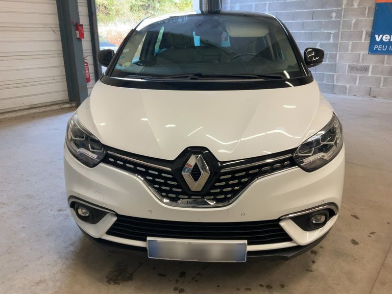Renault Scenic 1.6 dCi Energy Initiale Paris — zdjęcie 9
