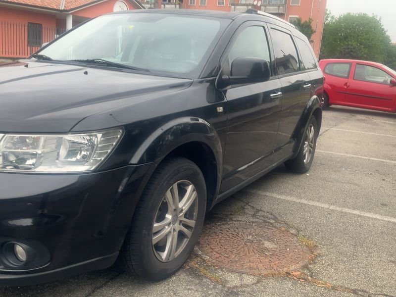 Fiat Freemont 2.0 Multijet Lounge 4WD — zdjęcie 2