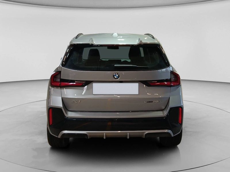 BMW X1 sDrive M Sport Mild-Hybrid M Sport — zdjęcie 4