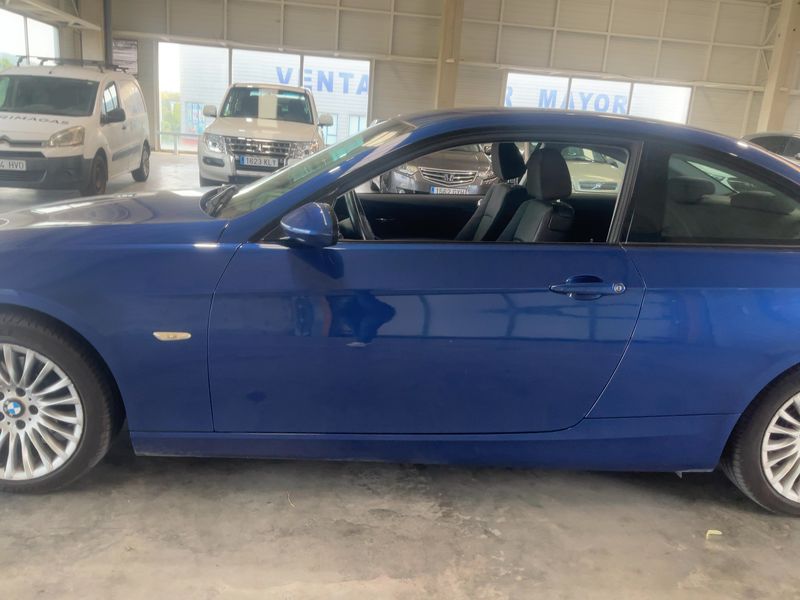 BMW 3er 320i — zdjęcie 4
