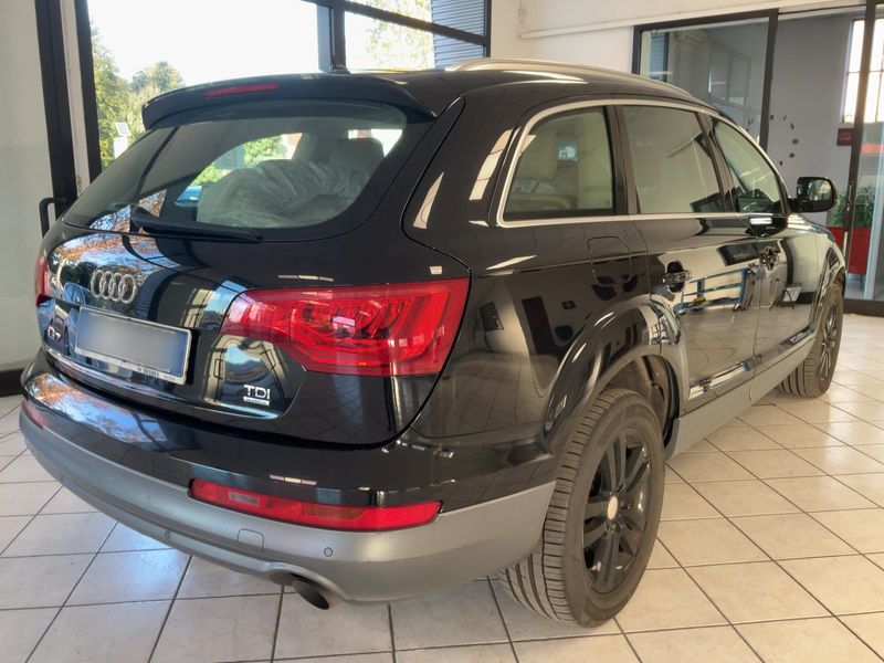 Audi Q7 3.0 V6 TDI quattro — zdjęcie 6