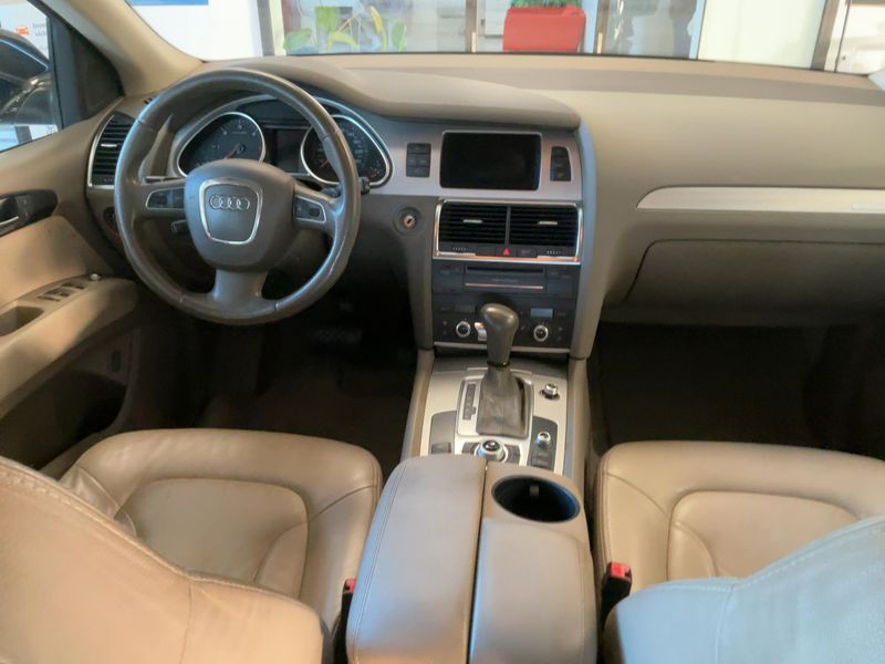 Audi Q7 3.0 V6 TDI quattro — zdjęcie 12